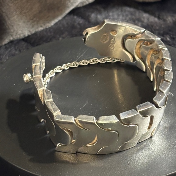 Antonio Pineda Jewelry - ❌Sold❌Antonio Pineda Vintage 970 Silver Bracelet see pictures and video